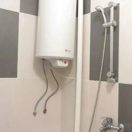 Two Bedroom Downtown Ivanovi Habitación en casa particular Varna