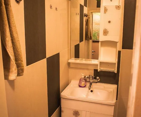 Two Bedroom Downtown Ivanovi Warna