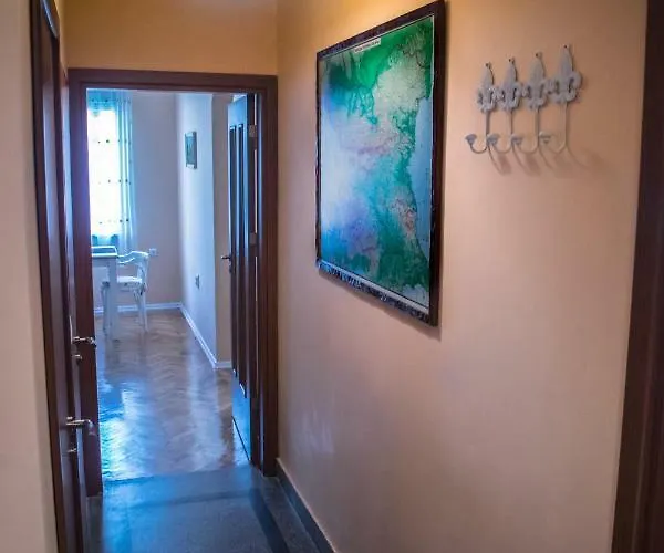 Two Bedroom Downtown Ivanovi * Warna