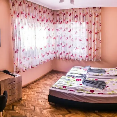 Two Bedroom Downtown Ivanovi Séjour chez l'habitant Varna